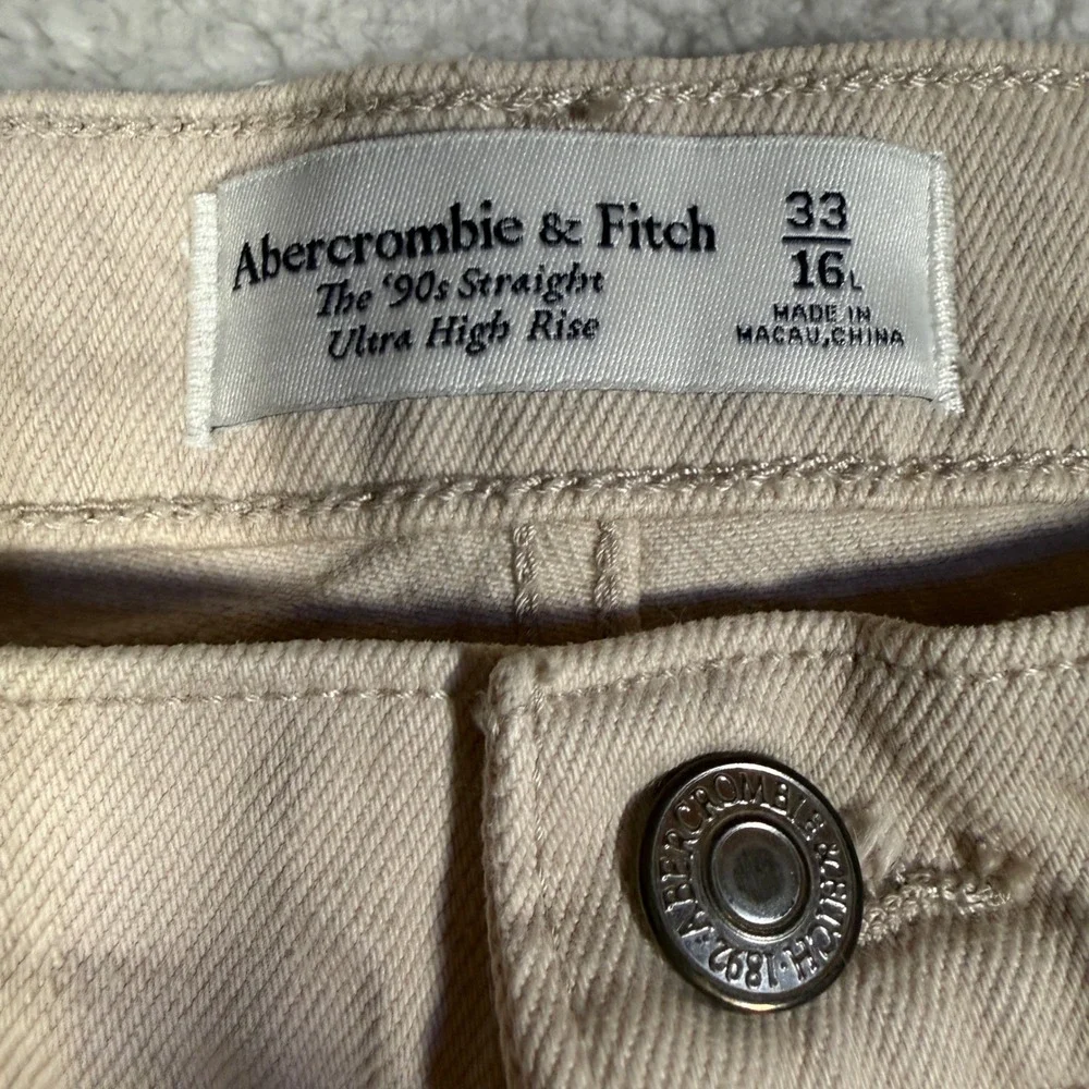 Abercrombie & Fitch 90s Straight Ultra High Rise Jeans Womens 16L Tan Neutral - Picture 3 of 8